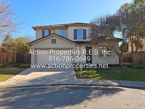 Building Photo - Lincoln Crossing, 2 Story 4 Bedroom, 2.5 bath, 2225sqft, Access to Clubhouse Pool & Amenities, Cu...