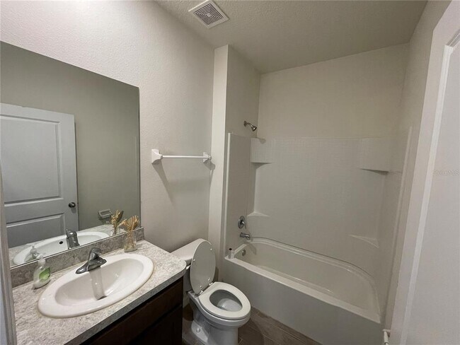 Building Photo - 6065 SW 84th St