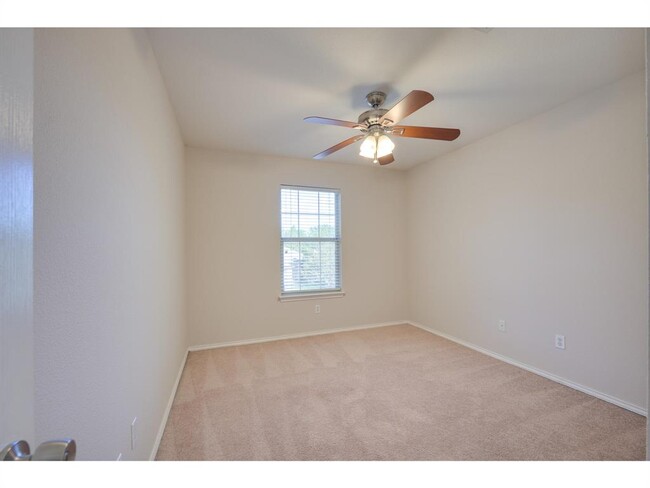 Building Photo - 5709 Pecanwood Ln