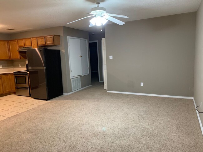 Building Photo - 5003 S 30th St