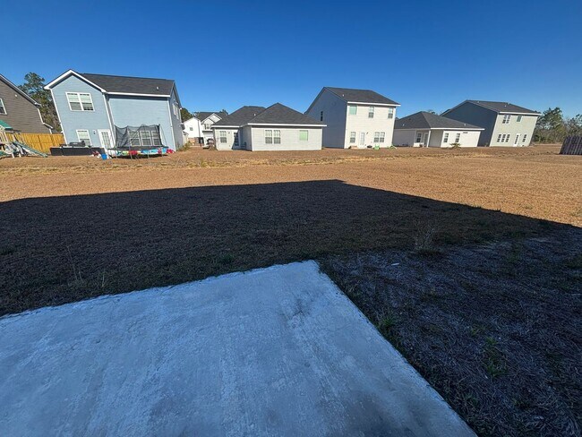 Building Photo - FOR RENT