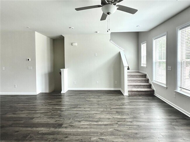 Building Photo - 3658 Hidden Valley Cir