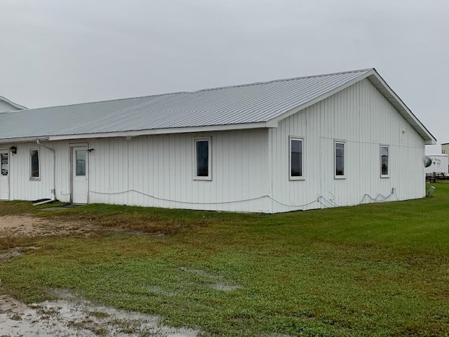 Building Photo - 718 Dawn Ave