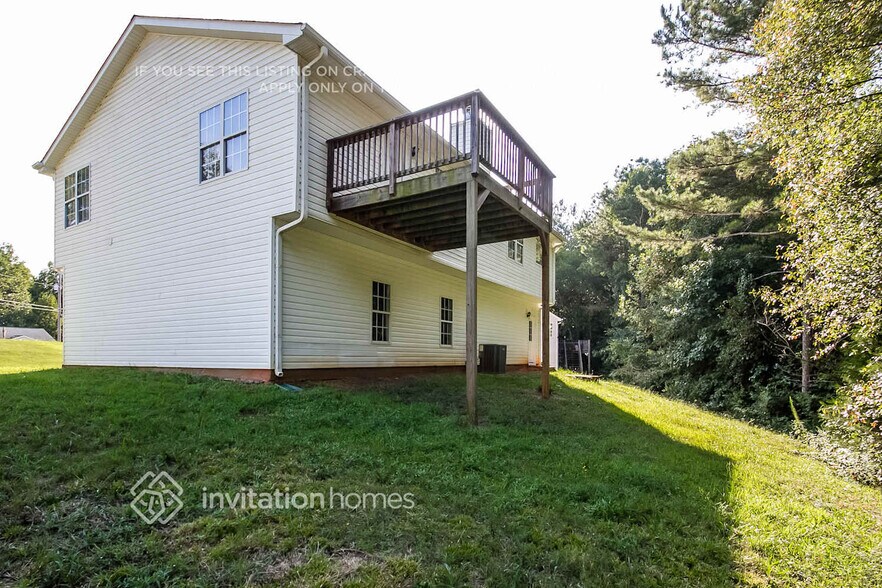 Building Photo - 516 Shaggy-Hickory Tr