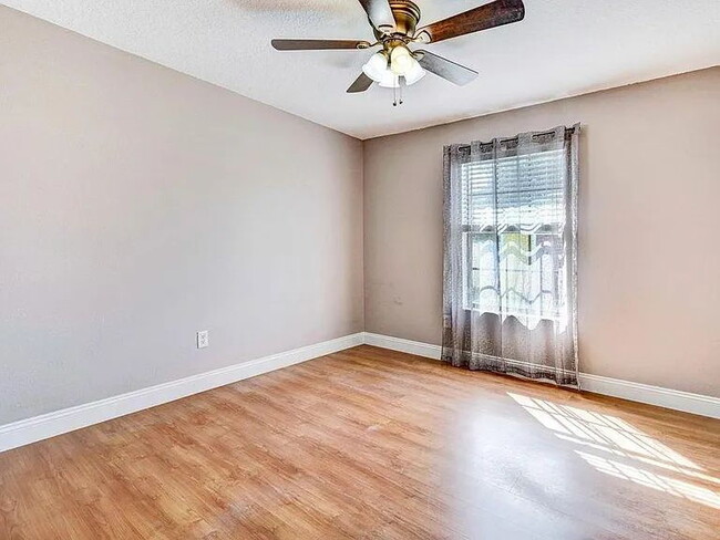 Building Photo - Remodeled Home Near Schools