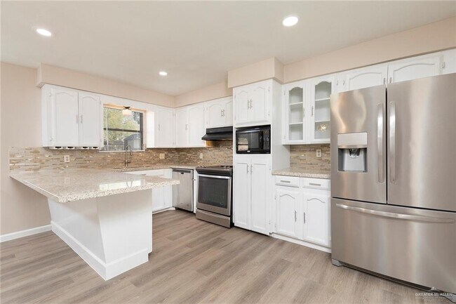 Building Photo - 39 Pecan Ave