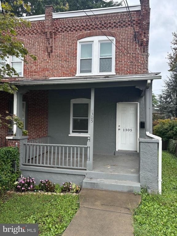 Primary Photo - 1305 Worrall St
