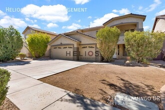 Building Photo - 231 W Flamingo Dr