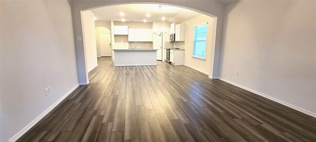 Building Photo - 172 Pivot Dr