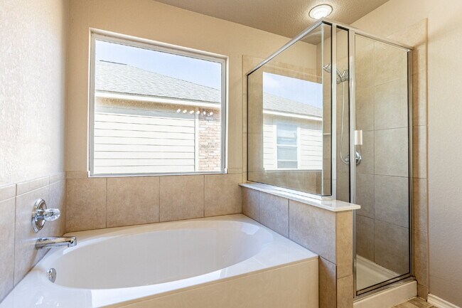 Building Photo - 11716 Channing Dr