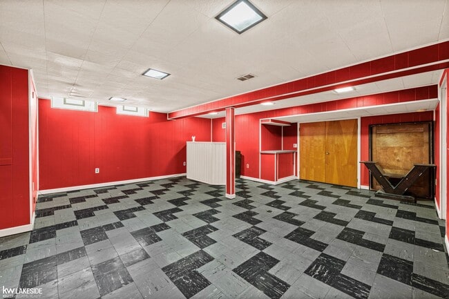 Building Photo - 5342 Streefkerk Dr