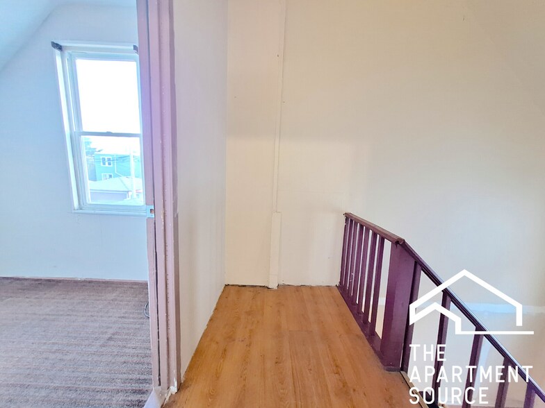 Building Photo - 4135 W Henderson St