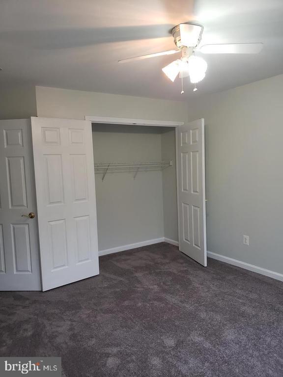 Building Photo - 43967 Peony Pl