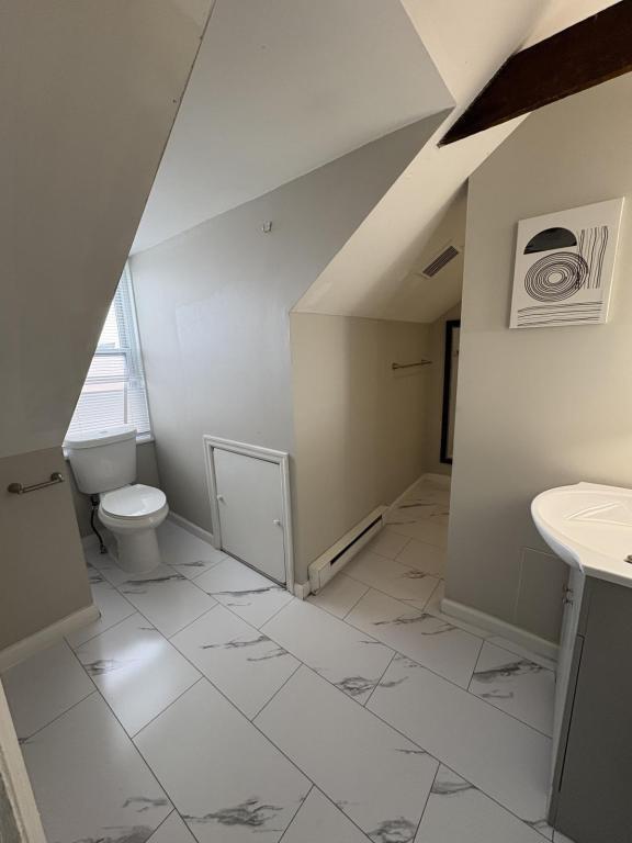 Building Photo - 1025 W Turner St