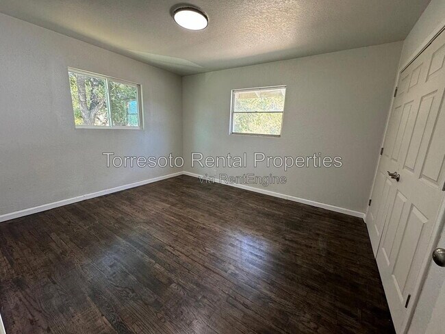 Building Photo - 152 Shadwell Dr