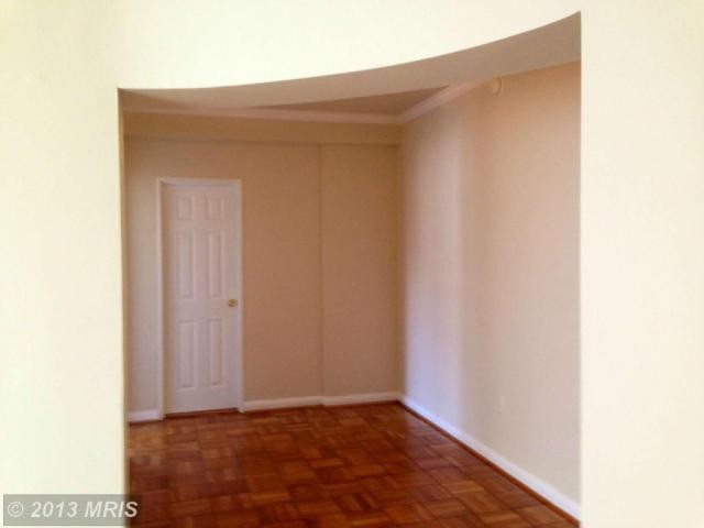 Office / Breakfast Nook - 1727 Massachusetts Ave NW