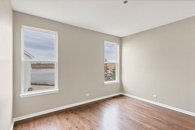 Building Photo - 2660 Harnish Dr