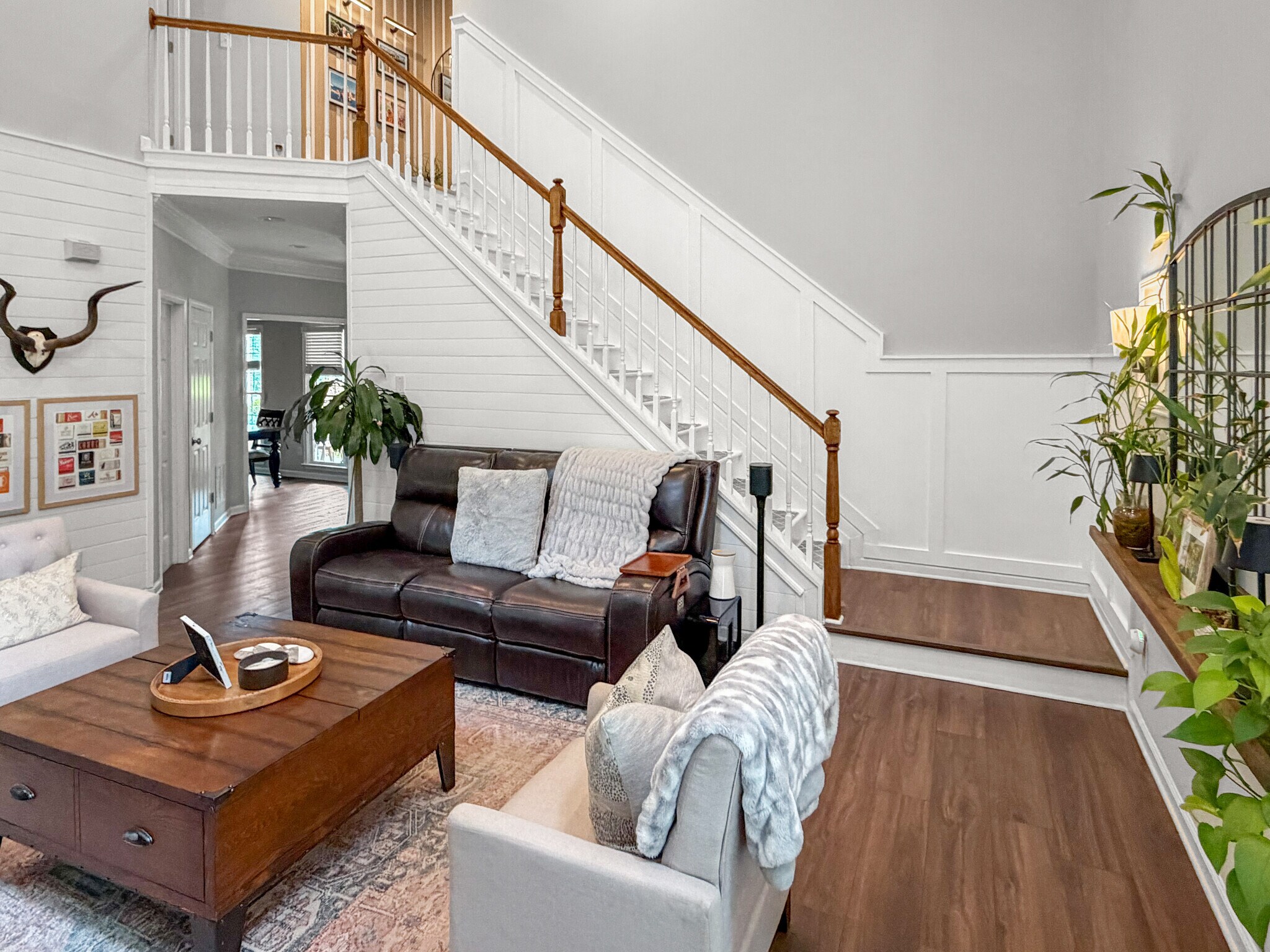 Building Photo - 1106 Glenrose Dr SE