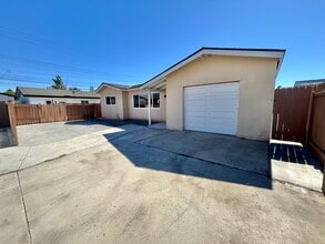 Building Photo - 1685 Donax Ave