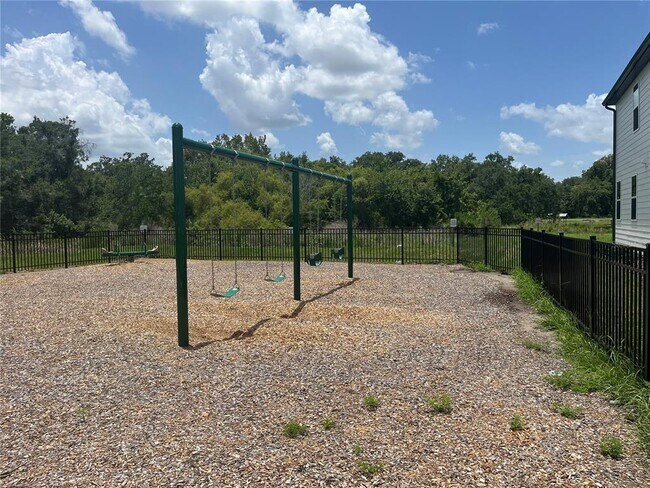 Building Photo - 3301 Vesara Dr