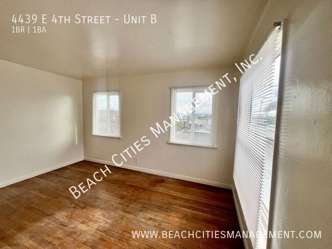 Building Photo - Cute One Bedroom Blocks Away from Beach an...