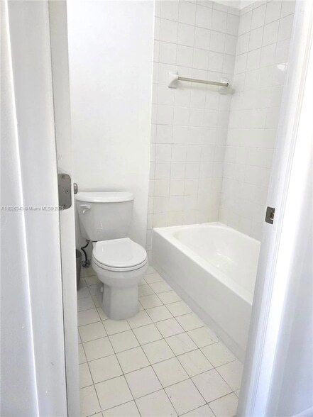 Building Photo - 1158 NW 124th Ave