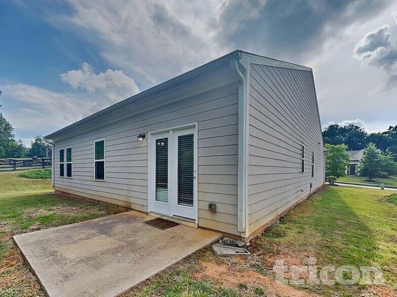 Building Photo - 21 Tabasco Cat Ct