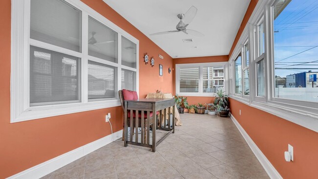 Building Photo - 208 Carteret Ave