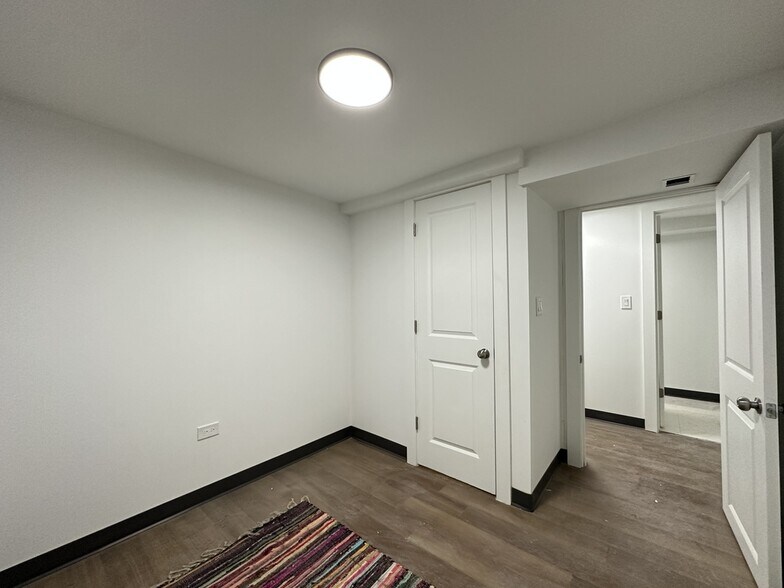 Building Photo - 1626 N Fairfield Ave