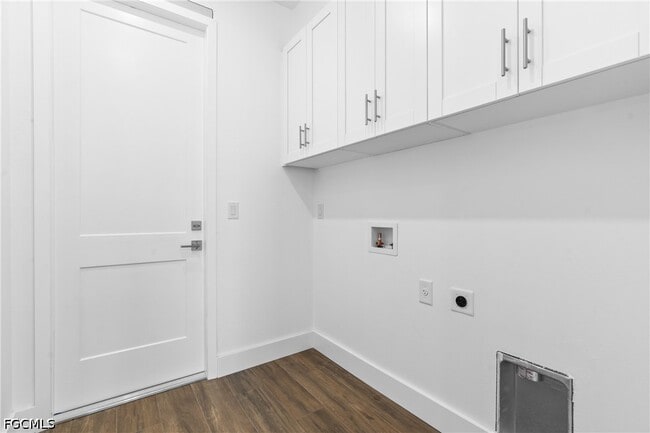 Building Photo - 2803 44th St SW