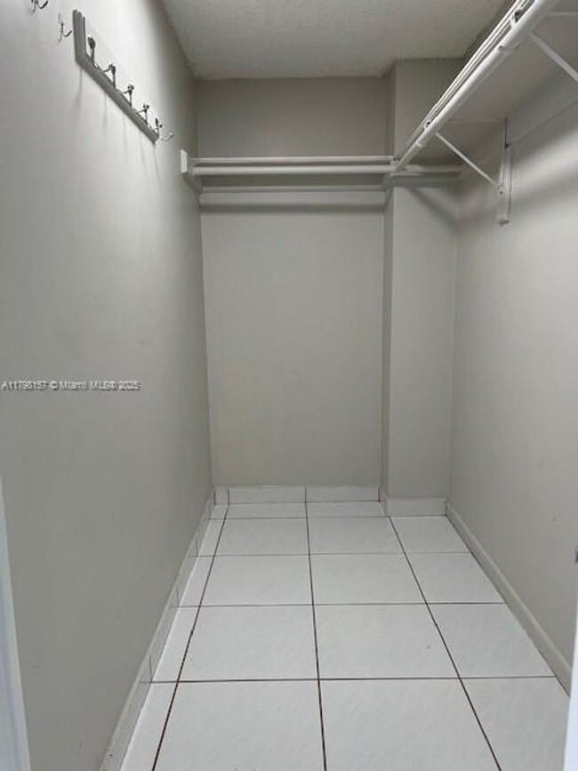 Building Photo - 8540 SW 133rd Avenue Rd