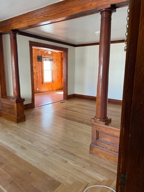 Building Photo - 36 Blossom St