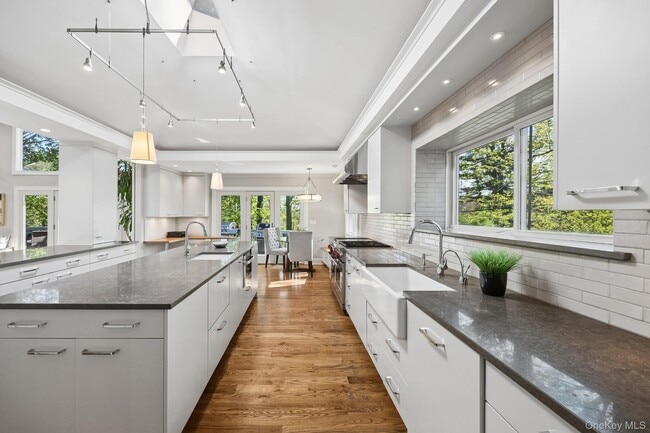 Building Photo - 4 Mohican Trail