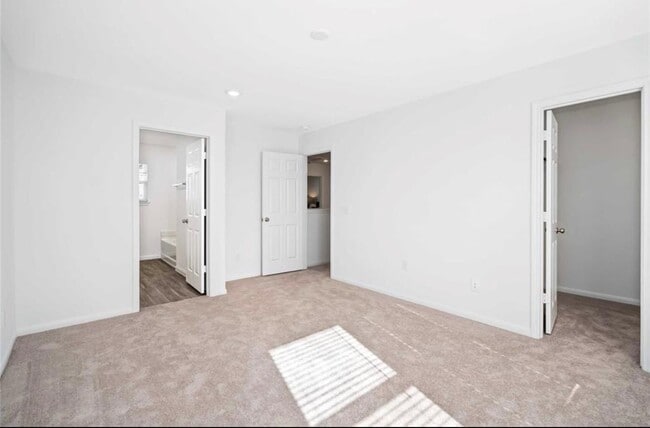 Building Photo - 6918 Telean St