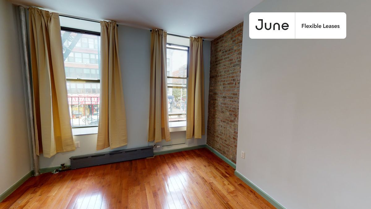 Building Photo - 2036 Second Avenue