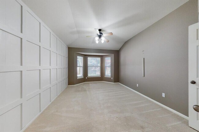 Building Photo - 221 Creek Ridge Ln