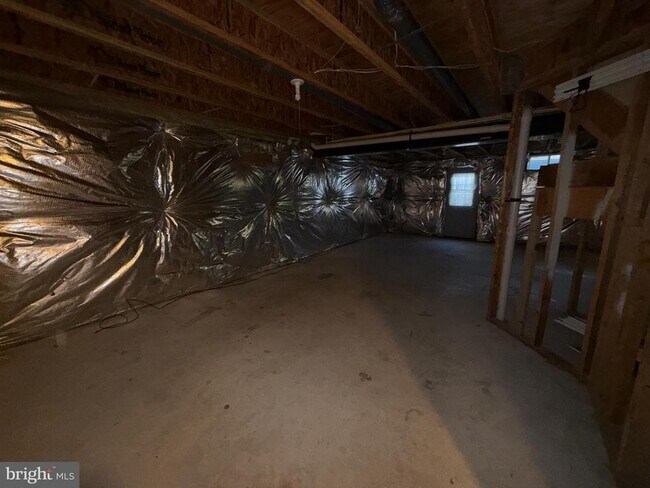 Building Photo - 20453 Charter Oak Dr