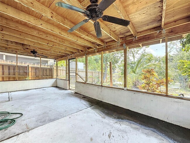 Building Photo - 17372 NW 76th Ct