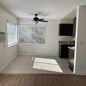 Building Photo - 1414 S Orange Grove Ave