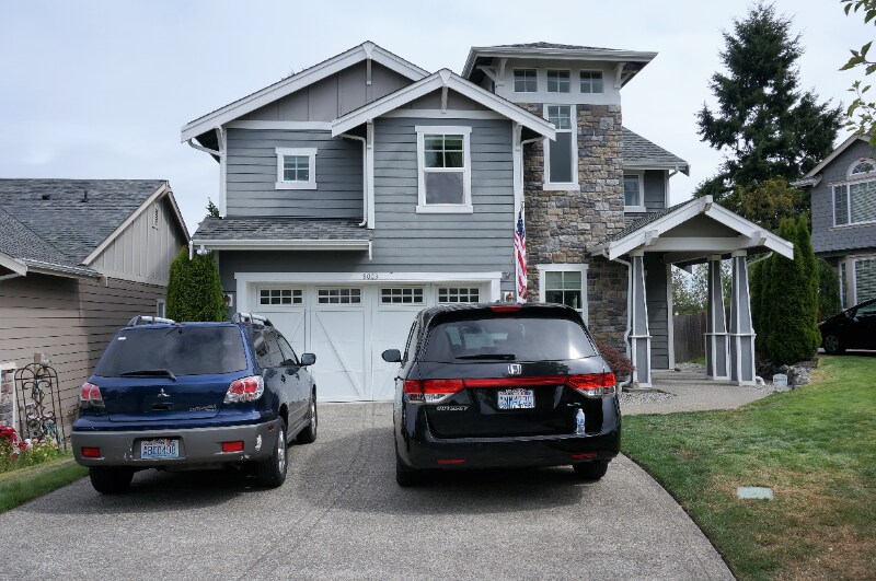 Building Photo - 9003 105 Ave SW