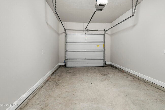 Building Photo - 118 Enchantment Falls Ln