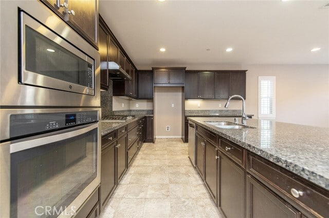 Building Photo - 6248 Desales St