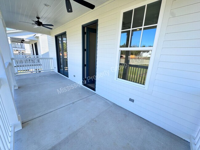 Building Photo - The Southern - 3BR/3BA For Rent