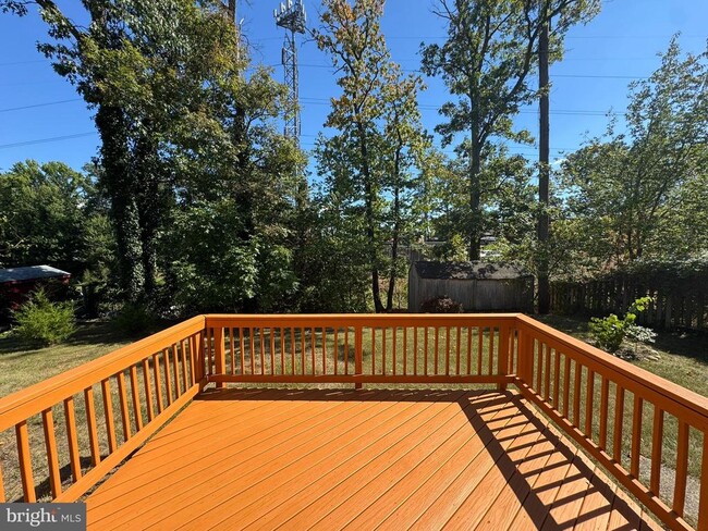 Building Photo - 4611 Eaton Pl