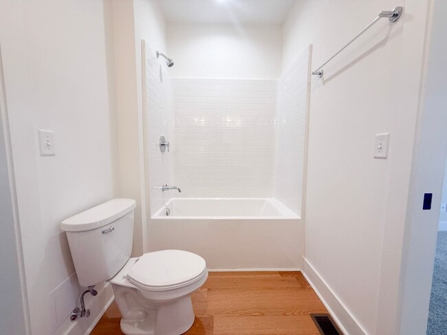 Building Photo - 4-Bedroom Home with Pool Access and Stainless Steel Appliances Near Downtown Cookeville