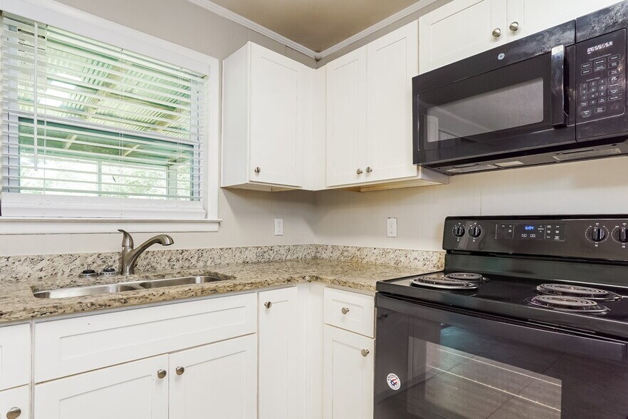 Building Photo - 201 Beechwood Dr