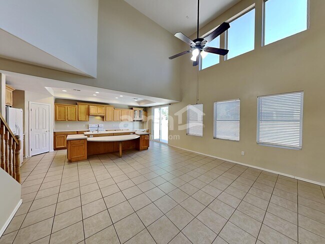 Building Photo - 6803 S 41st Ln