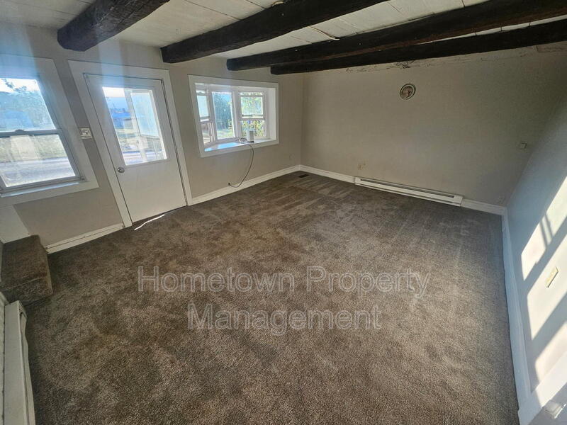 Building Photo - 178 Church St