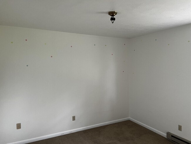 Building Photo - 238 Trimble Ave