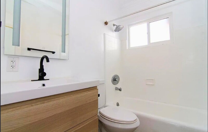 Building Photo - 4137 Wade St